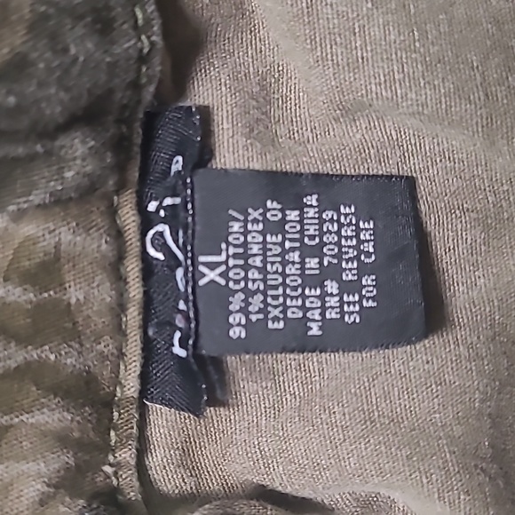 WOMEN'S RUE 21 CAMO TANK TOP VEST JACKET - Picture 3 of 5